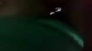 عاهرة شرجية مصرية: تأخذه بعمق في طيزها البيضاء الممتلئة