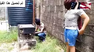 إصلاح الحنفية مقابل جنس شرجي صريح