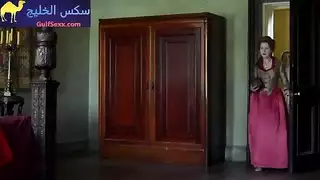 مشهد عاري بالكامل و إباحي لنجمات مسلسل البغايا إيلويز وجيسيكا