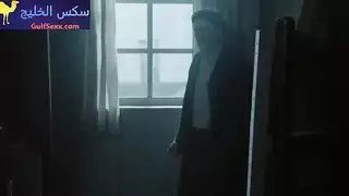 عارضة الأزياء ديوى عارية في مشهد إباحي صريح