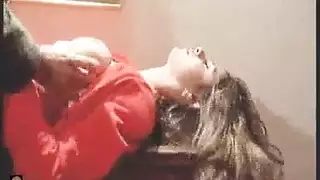 شهادته وهو ينيك بنت فسخنت ودخلت معهم