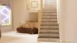 شبقية كاملة تمتلئ فتحاتها بزب أسود ضخم