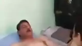 الفحل المصري ينيك زوجة أخيه بقوة في فيلم إباحي صريح
