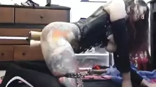 مفلس خنثي ياخذ الانفجار بعد اللسان