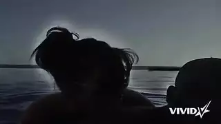 مراهقة ضيقة أول ظهور في أنبوب بورن مجاني