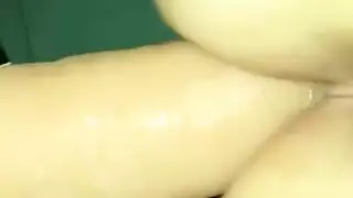 عمل جسدي عاري وجنس صريح