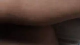 من البيكيني إلى الركبتين، ثدي أنيسة المترهل وفرجها الموريتاني السمين جاهزان للأفلام الإباحية