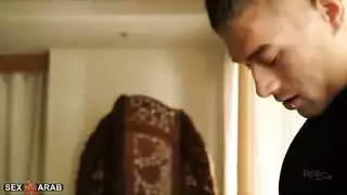 تغوي ابنها الخاص لتمتلئ مهبلها بسائله