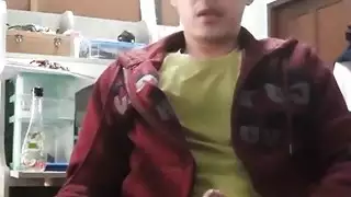 طالبة وقحة تستبدل الواجب بجنس جماعي عنيف