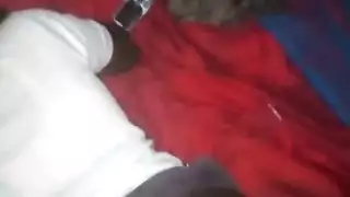 هانكس بويستيب تُحشى بقضيبين غليظين