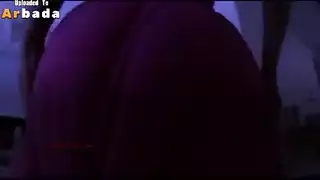 كوكتيل صوفي اللطيفة يؤدي إلى مشهد جنس جماعي جامح