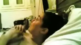 لا أريد شيئاً لكن فخذيها يتوسلان لممارسة جنسية قاسية