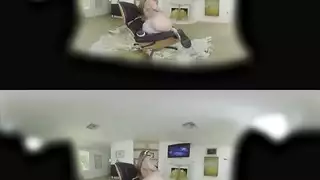 بنت مصريه بتلعب فى كوسها و بزازها من غير ما تبيني واشها