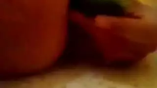 إطلاق غير معقول للحيوانات المنوية الضخمة من شاب بريطاني