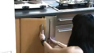 أظهرت لجاري المثير أسرار الجنس الشرجي