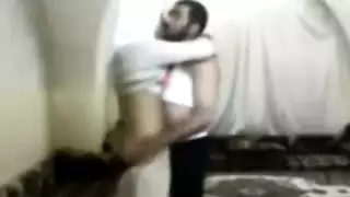 الحبيب الماكر يسجل جنس قوي مع حبيبته المصرية بدون علمها