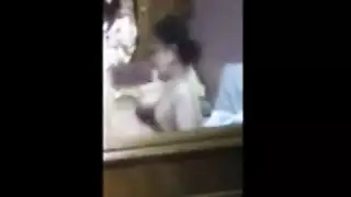 امرأة مصرية ناضجة تخون بقضيب كبير