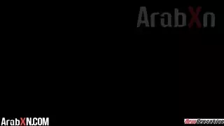 عاهرات بين الأجيال: الأم تعلم ابنتها كل شيء