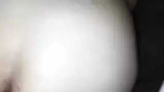 جيل الطالبة الشقية تتذوق أول تجربة سحاقية مع فتاة