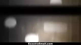 هذه النجمة الإباحية المطلوبة هي ملكة هزات الجماع المكثفة