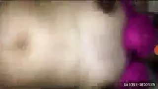جنس خشن مع كس مشعر، مصور وهي مفتوحة بالكامل