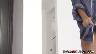 عيد ميلاد جنسي: فحل يستعبد كس أسمر