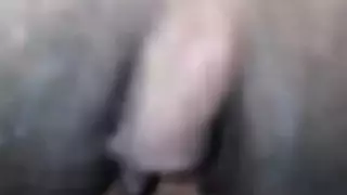 عاهرة سوداء تبتلع كل قطرة