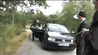 عاهرات علنية يتم تأديبهن فموياً وجماع جماعي من قبل بلطجية