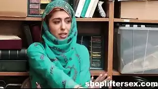 الخرز الشرج عقاب فتاة غبية