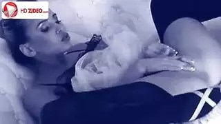 أدلك اختي