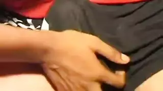 فتاة هندية متحمسة بمهبل مشعر تخدم قضيب الجار في جلسة سكس صعبة