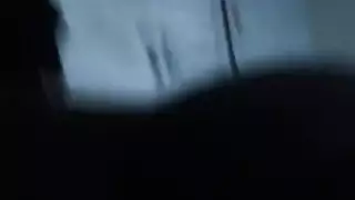 رجل محبر يمارس الجنس مع ربة منزل ساخنة لأول مرة ، لأنه يحبها