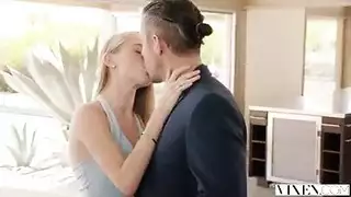 من المرأب إلى غرفة النوم: ميكانيكي يضرب كس في خاص إكس إكس إكس