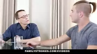 زب كبير يدمر كسي و طيزي في مشاهد إباحية