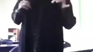 لبوه مصريه تعرض لعشيقها من الحمام ملط وهى بتلحس حلماتها وبتضرب السبعه ونص وتقوله بحبك