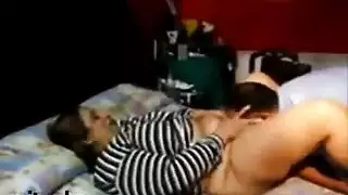 سكس مصري زنق خطبته جامده