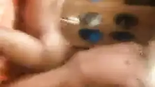 مؤخرة سمية مفتوحة على مصراعيها