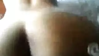 رجل عراقي كبير يقدم فعل شرجي قاسي
