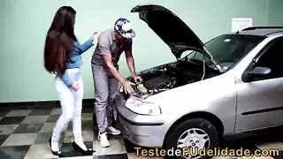نساء كبيرات يتوسلن لجنس عنيف