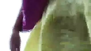 ثقب شرجي رسوم متحركة ضخم يُمدد لأقصى حد