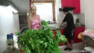 حركة فوتجوب ساخنة ولعب بباطن الأقدام