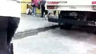 هزة جماعية باكية من ضربات متواصلة