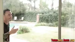 شاهد إباحية صريحة تركز على نجمات ذات أثداء ضخمة