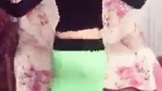أفلام إباحية للبالغين الشباب: فتيات قانونيات جديدات يتم تلبيدهن