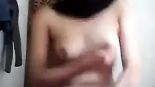 نيك حجاب مثلي: مص وركوب وعناق في غرفة النوم