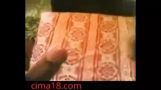 يتم نزع التوب والبانتي لاستكشاف شرجي مثير