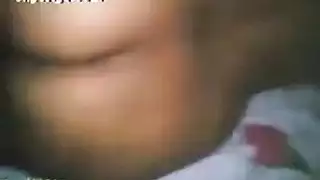 الثدي الوحش بصاصة عشيق