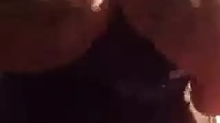 فيديو استمناء عراقي: اللهو بثدييها العصيريين على شكل لوز