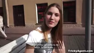 الديوث المخنث تورم الهرة سيدة الأعمال