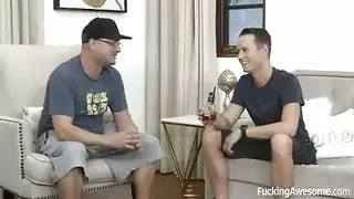 شهوة فورية: هي تطلب مضاجعة قاسية